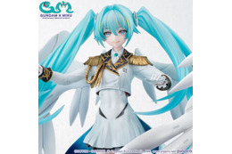 白い翼が生えた幻想的なミク♪ 「初音ミク × ウイングガンダムゼロ EW」フィギュアが2次受注決定！ 画像