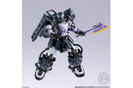 ルウム戦役で大活躍した黒い三連星仕様の「高機動型ザクII」が可動フィギュアになって登場！ 躍動感あふれるポージングがたまらない 画像