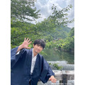 津田健次郎 写真集『ささやき』撮影時ビハインドカット
