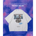 劇場版『チェンソーマン レゼ篇』FREAK'S STOREプリント クルーネックTシャツ「ChainsawMan」（C）2025 MAPPA／チェンソーマンプロジェクト（C）藤本タツキ／集英社