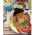 豚骨ラーメンセット(写真:合同会社Rouse 李啓源)
