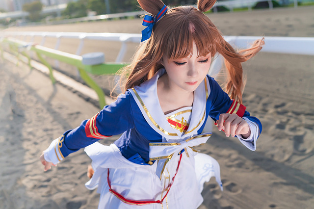 グラスワンダー『ウマ娘 プリティーダービー』／モデル：箱ネコ、撮影：乃木章（Twitter：@Osefly）